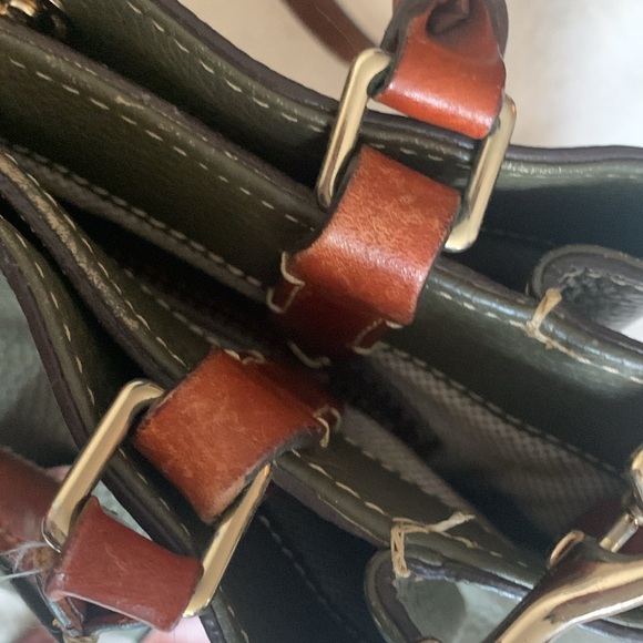 Dooney and Bourke elephant purse w/handles and crossbody adjustable strap - Picture 15 of 16